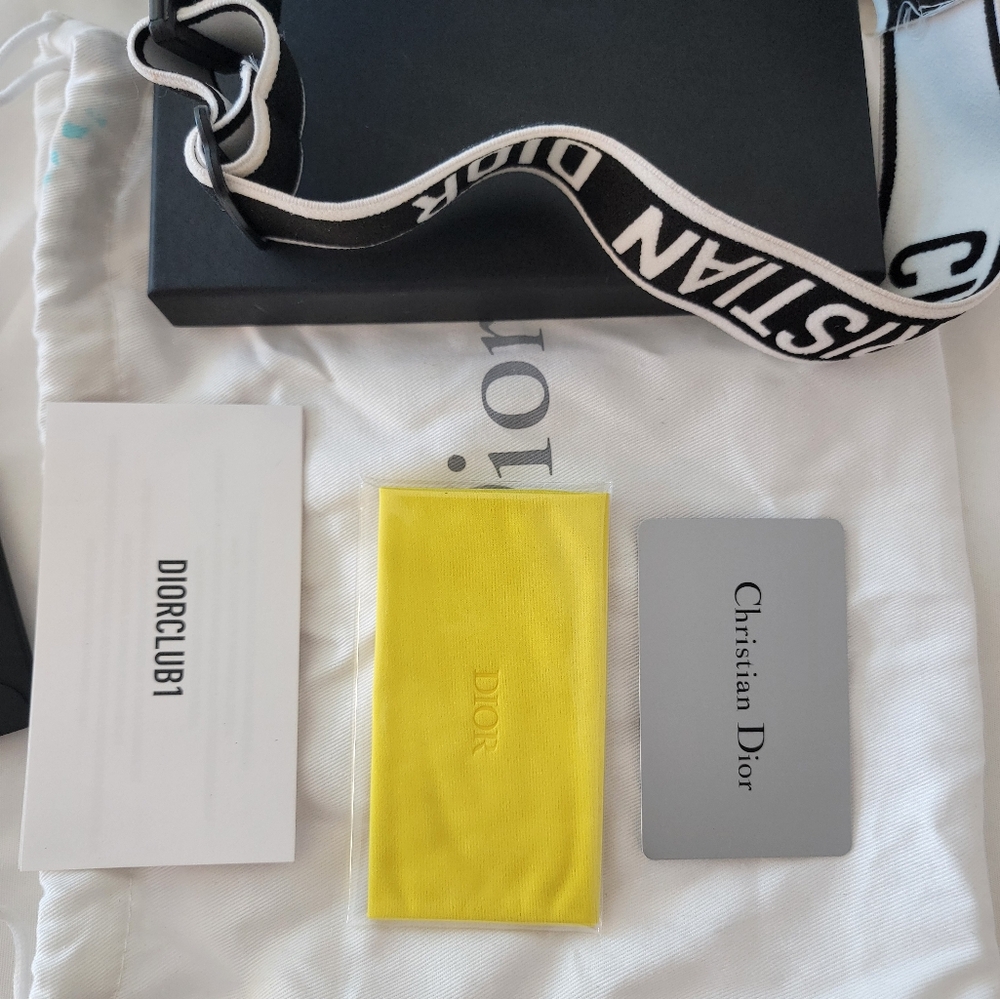 Dior J'Adior Blue Visor with White Logo Strap - Picture 9 of 10